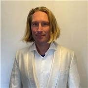 Professional Science Tutor for students with a focus to simplify complexity